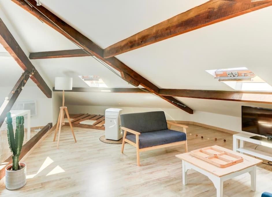 Joli Loft Mansarde Apartment Nice Luaran gambar